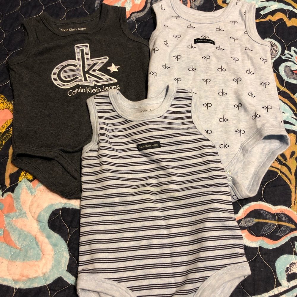 Sleeveless bodysuits, 3 pack